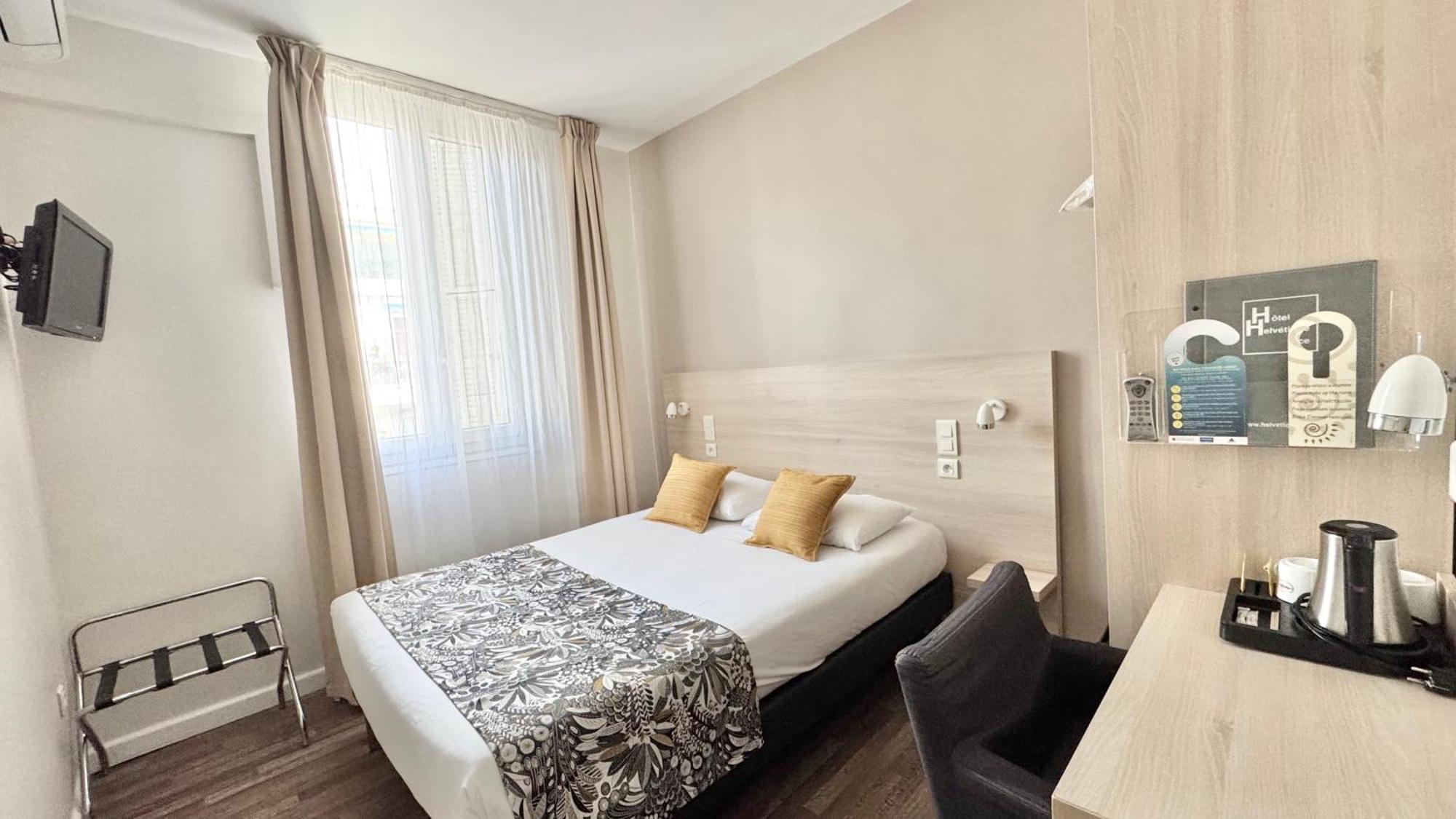 Hotel Helvetique Ницца Экстерьер фото