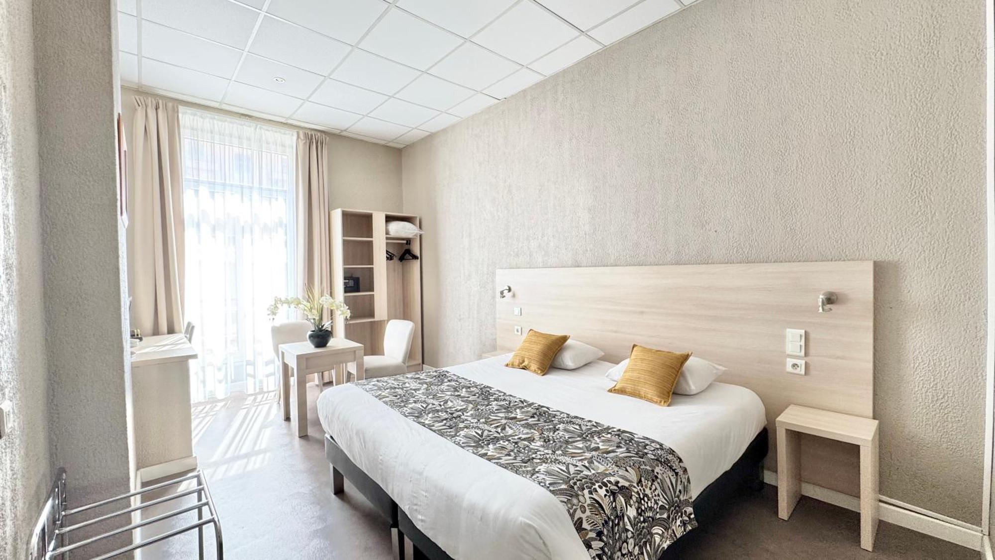 Hotel Helvetique Ницца Экстерьер фото